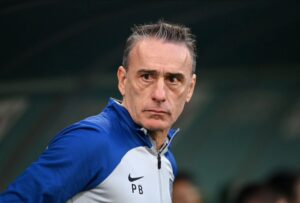 اتحاد الكرة يُقيل مدرب المنتخب باولو بينتو وجهازه الفني المساعد
