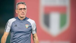 إقالة مدرب المنتخب الإماراتي بينتو وجهازه الفني المساعد
