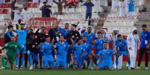 دبا الفجيرة يهدد صدارة الظفرة في دوري الأولى
