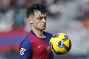 بيدري يفضل التتويج بدوري أبطال أوروبا مع برشلونة على الفوز بالكرة الذهبية
