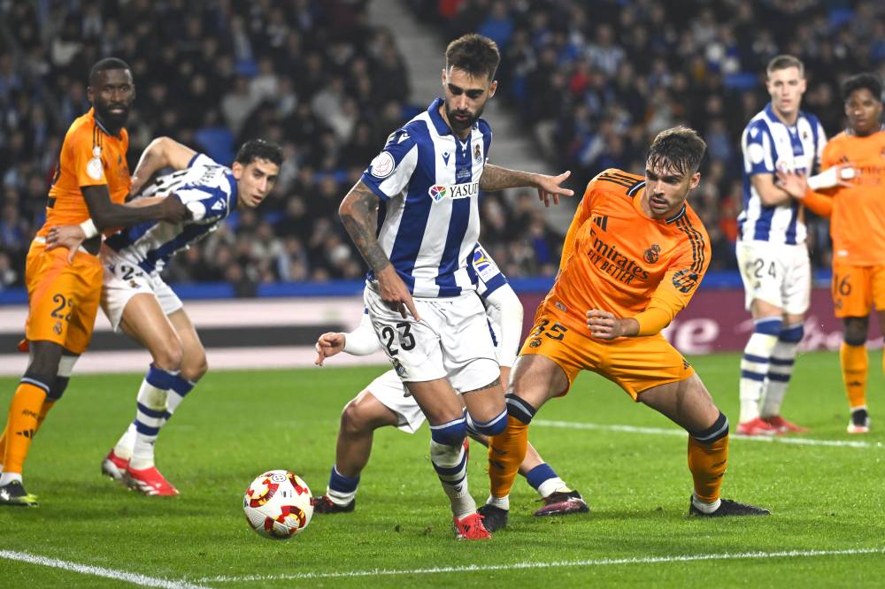 الدوري الإسباني.. ريال مدريد ضيفاً على ريال بيتيس ويخشى تألق إيسكو وأنتوني
