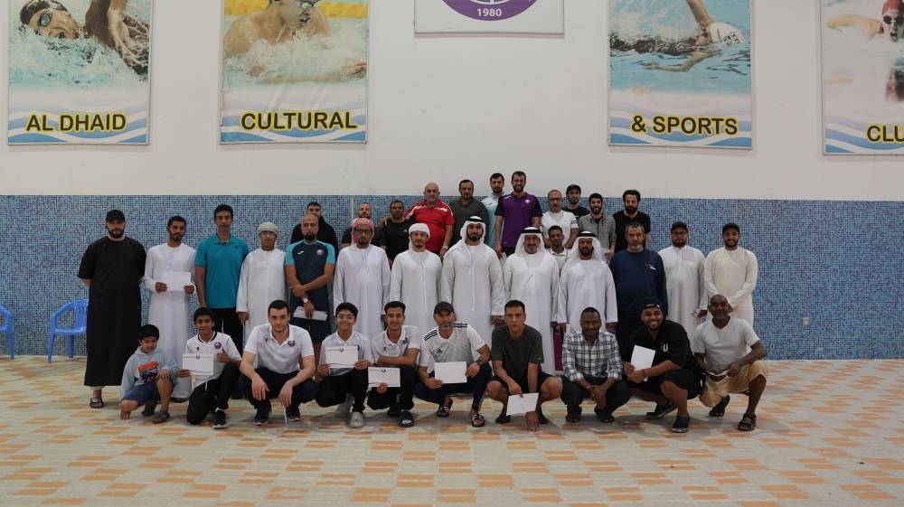 الذيد يختتم بطولة السباحة الرمضانية المجتمعية
