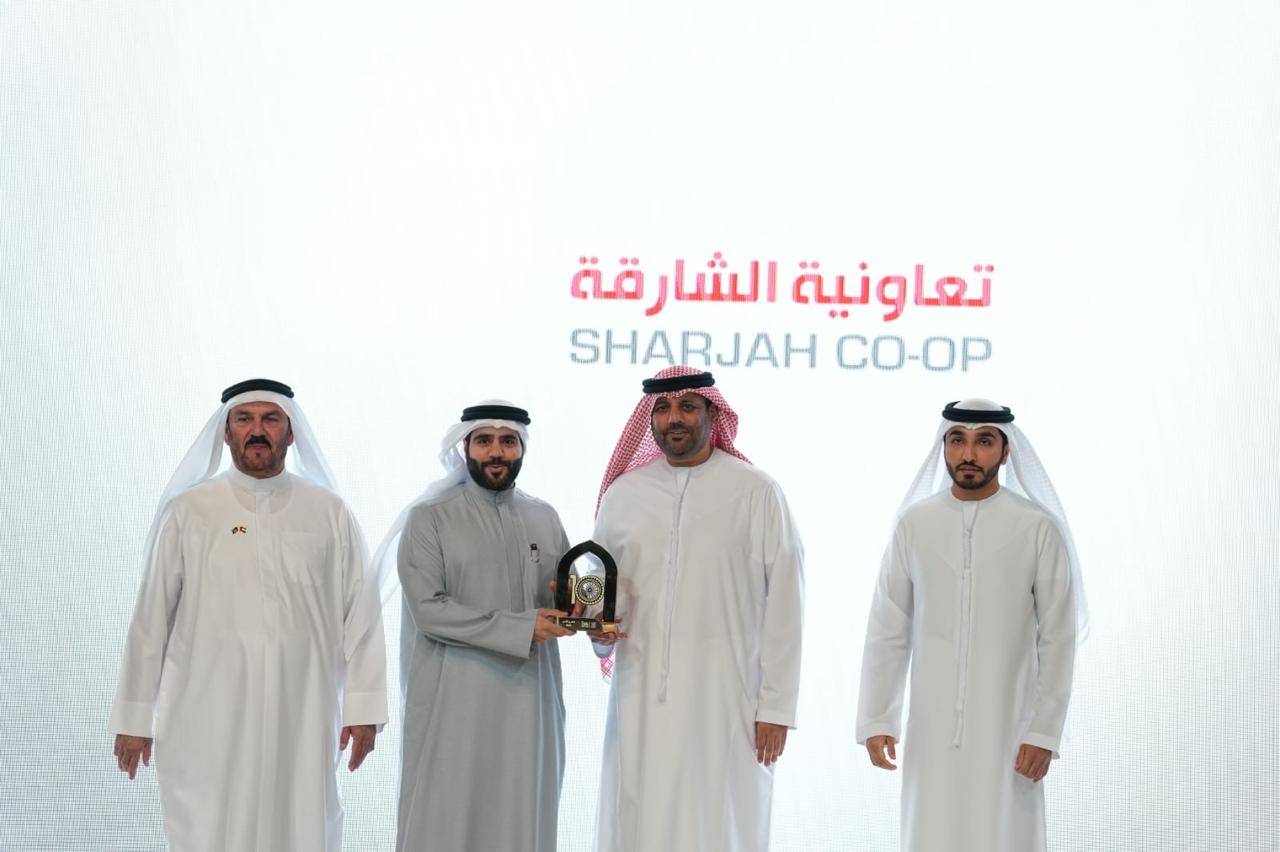 «الشارقة الرياضي» يحتفي بنجاح «الطواف الدولي»
